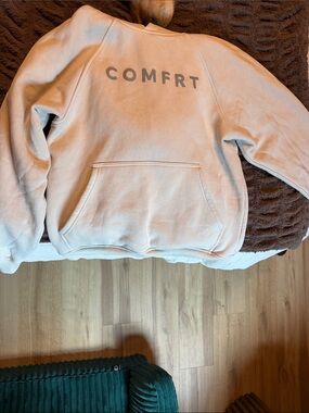 COMFRT Logo Crewneck Hoodie in Light Pink
